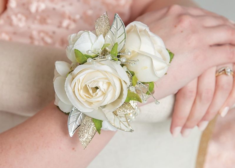 by_corsage-cabbagerose-glitterleaves